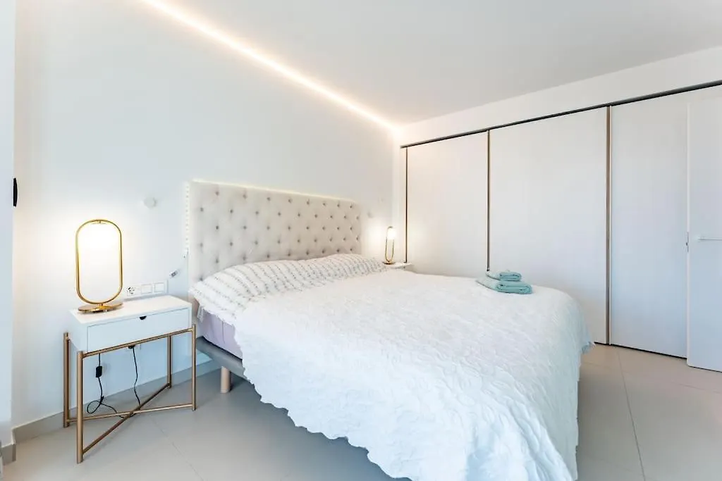 Luxury Flat With Sea View In Costa Del Sol Apartamento Fuengirola 0*,  Espanha